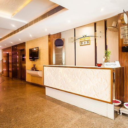 Hotel Poonam Plaza อัครา ภายนอก รูปภาพ