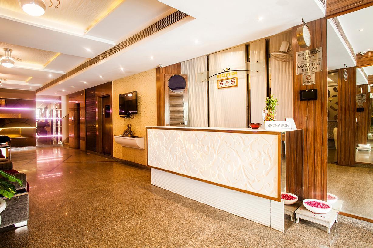 Hotel Poonam Plaza อัครา ภายนอก รูปภาพ